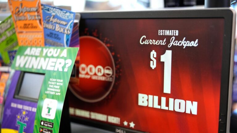 Powerball Jackpot Climbs to $1.1 Billion on Labor Day After No Weekend Winner